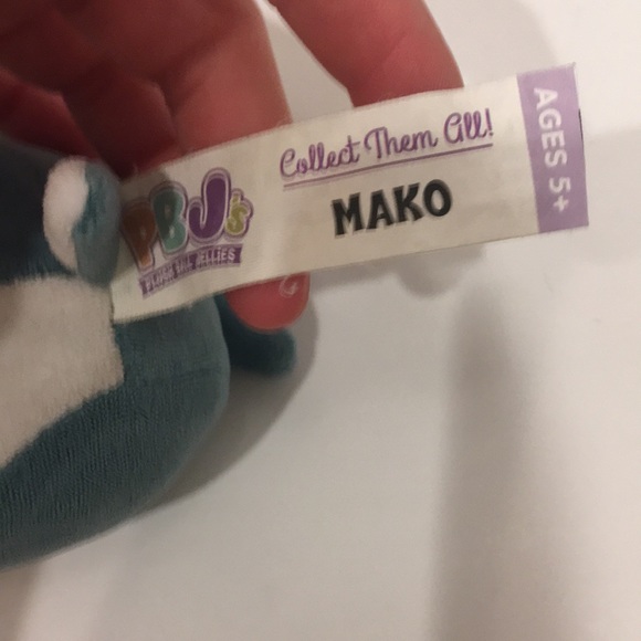 Blue shark plush ball jelly  (PBJ) - Picture 3 of 3